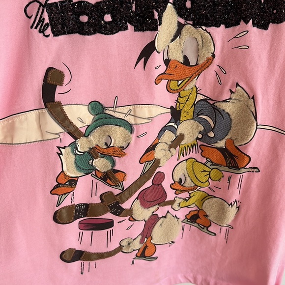 Rare Vintage Disney Donald Duck and nephews playing hockey - Picture 4 of 7